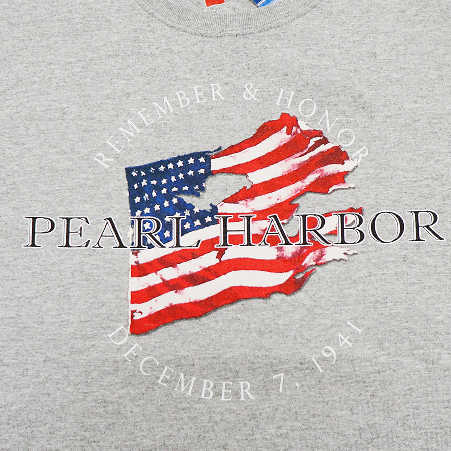 Woman's Remember & Honor Pearl Harbor T-shirt, Gray